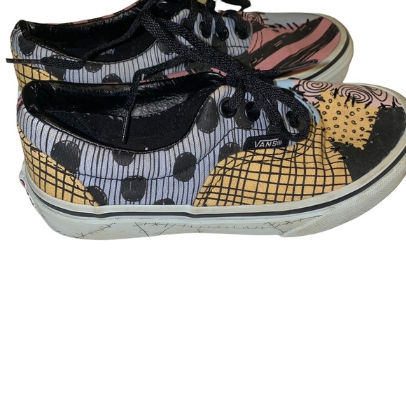𝅺Vans x Nightmare Before Christmas Era Stacked Sally Kids Size 12.5 sneakers - Picture 2 of 5